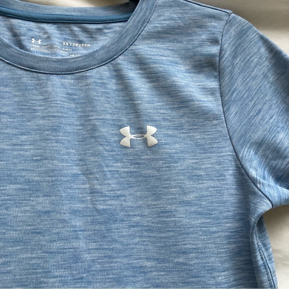 Under Armour light blue athletic top, size XS - Picture 2 of 8